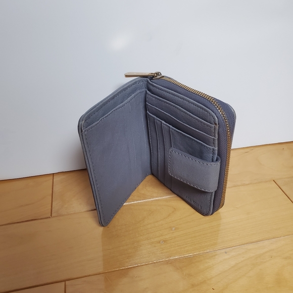 Micheal Kors wallet - Picture 3 of 4